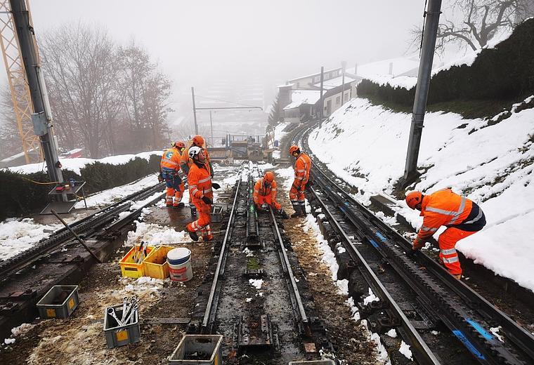 Baustelle Alpnachstad: Gleisrückbau